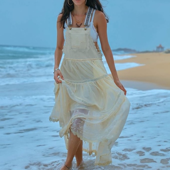 Bohemian Cream Lace Maxi Dress - Picture 3 of 6